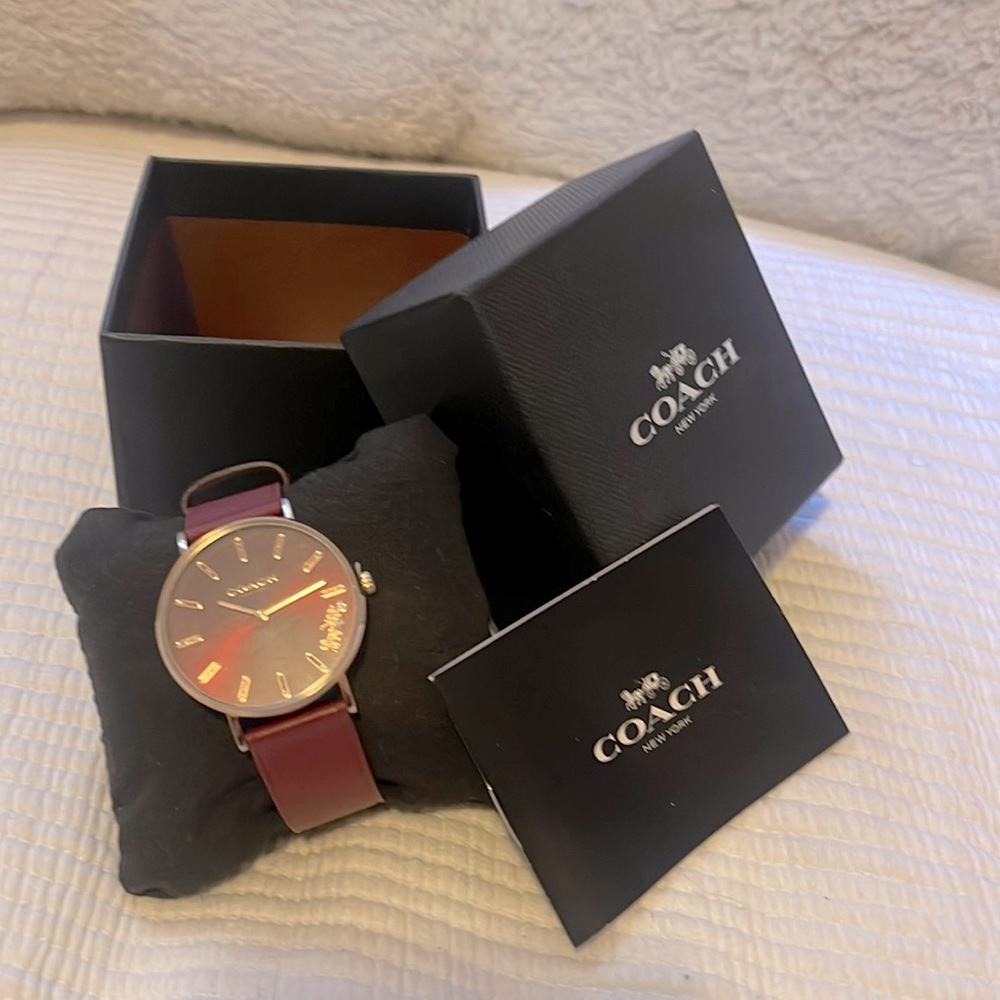 Women's Perry burgundy Leather Strap Watch 36mm